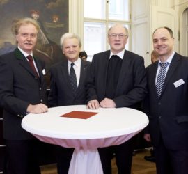 v. l. Dir. Günter Bergauer, Bankhaus Schelhammer & Schattera, KMB-Diözesanobmann Helmut Wieser, Bischof Dr. Alois Schwarz, Diözese Gurk - Kärnten, Dr. Herbert Ritsch, Schelhammer & Schattera