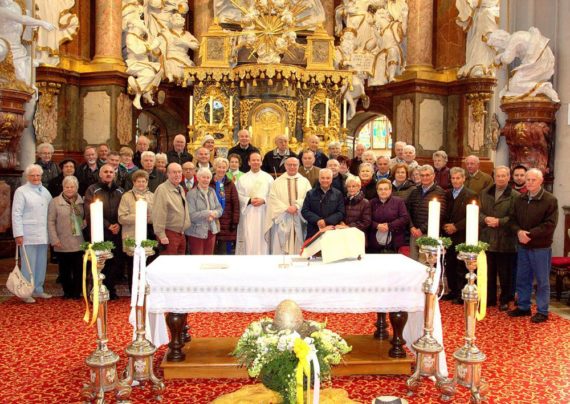 Wallfahrt des Dekanates Gänserndorf | 4. von rechts vorne: Manfred Falk, Mitte: Diakon Alex Thaller