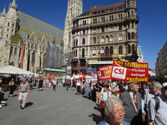 Schweigemarsch der CSI - KMB solidarisch mit verfolgten Christen