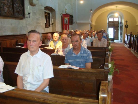 K M B Messe in der romanischen Pfarrkirche Schöngrabern