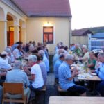 Agape bis in den späten Abend