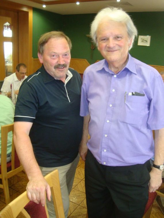 Der Hollabrunner Dechant Franz Pfeifer mit KMB-Diözesanobmann Helmut Wieser