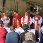 Eucharistiefeier im Burgfried