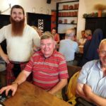 Gemütliches Beisammensein in der Burgtraverne