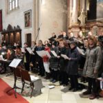 Projektchor und Instrumental Ensemble Kratochwil mit Dirigent Ing. Otmar Bergsmann