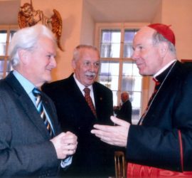 Erzbischof Dr. Christoph Kardinal Schönborn OP mit dem neu gewählten KMB-Diözesanobmann Richard Wagner und gschf. KMB-Diözesanobmann Helmut Wieser