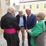 Ing. Wolfgang Stöberl, Pfarrobmann von Brunn am Gebirge, Karl Hierath, Pfarrobmann in Guntramsdorf, mit seiner Frau Christine