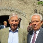 Erich Moritz und Ing. Josef Wagner, Pfarrgruppe Mödling, vor der Kunigundenzeche