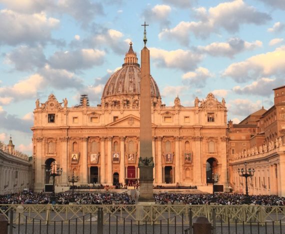 Heiligsprechung Romeros in Rom (© KMB)