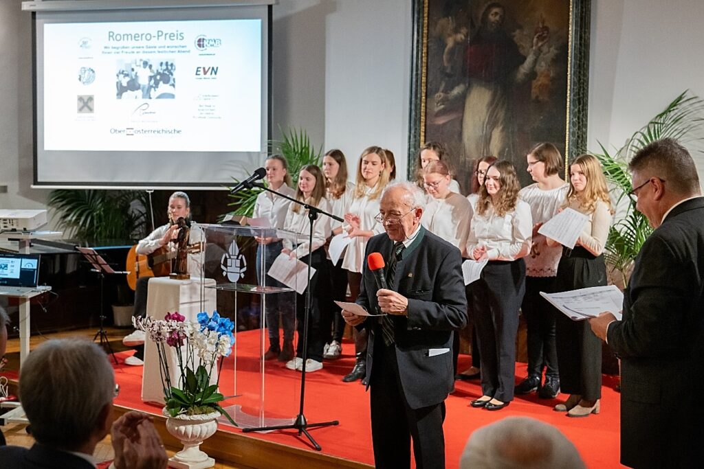 Jugendchor St. Leopold, Klosterneuburg, sorgte kompetent für die musikalische Umrahmung