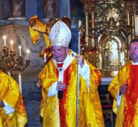 300. Dekanatsmännermesse in Großweikersdorf