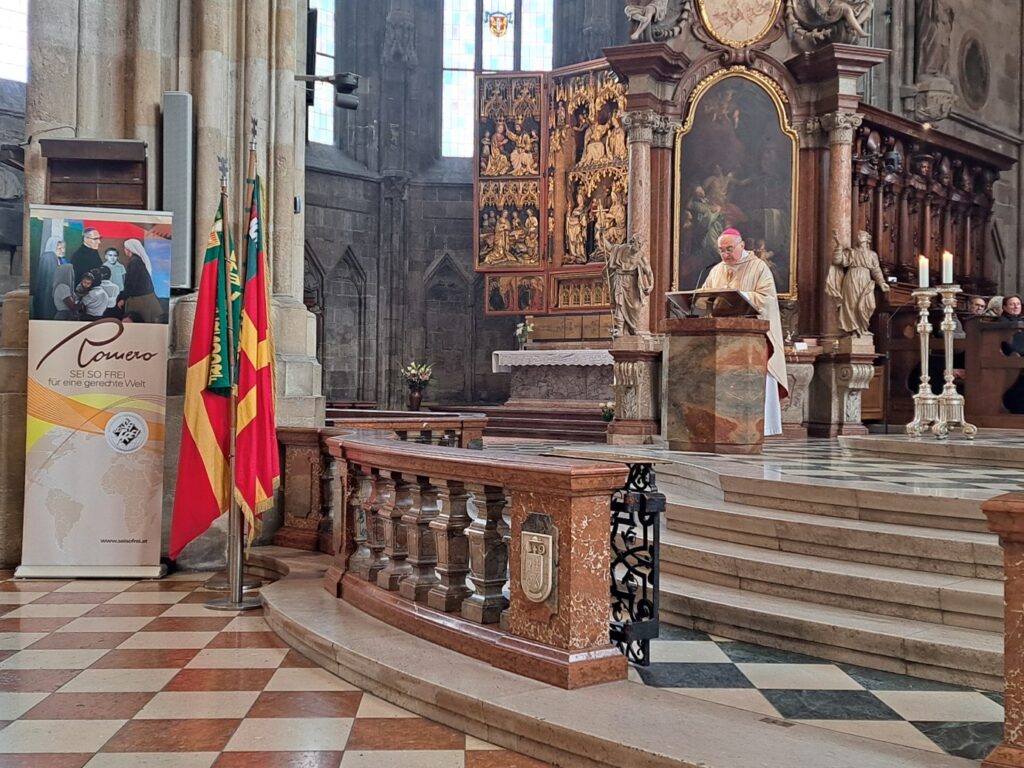 Diözesanbischof aus Graz-Seckau, Dr. Wilhelm Krautwaschl bei seiner Predigt