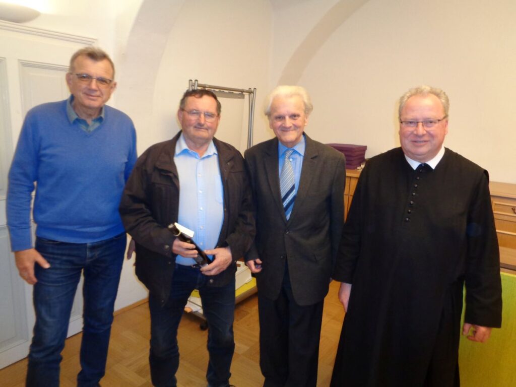 KMB gratuliert Alt-Bürgermeister Marihart